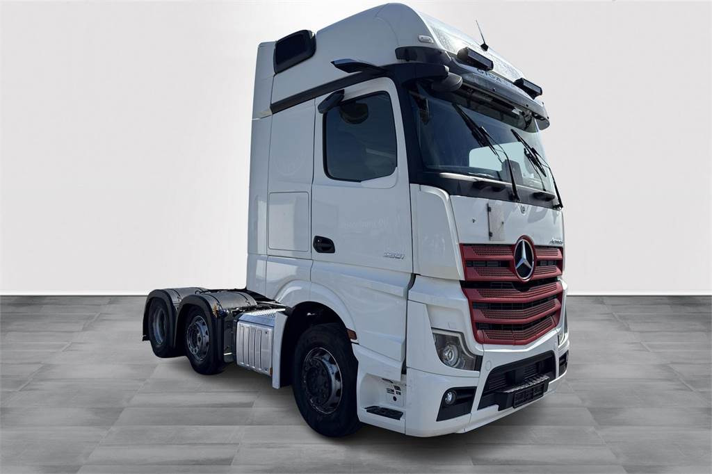 Mercedes-Benz ACTROS 2551LS 6x2/4 Väliteli - Tractor unit: picture 4 Mercedes-Benz ACTROS 2551LS 6x2/4 Väliteli - Tractor unit: picture 4