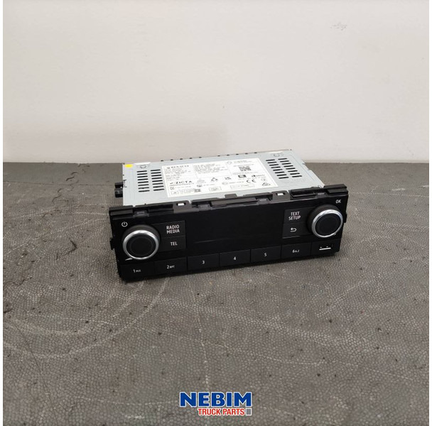Renault Renault - 7485165611 - Radio Renault Trafic 3 - Spare parts for Truck: picture 1 Renault Renault - 7485165611 - Radio Renault Trafic 3 - Spare parts for Truck: picture 1