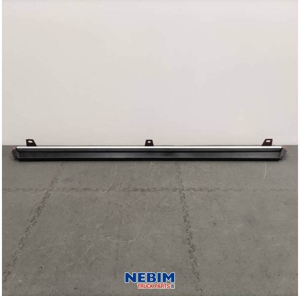 Volvo Volvo - 22256164 - Bumperspoiler midden FH4 / FM4 - Spare parts for Truck: picture 2 Volvo Volvo - 22256164 - Bumperspoiler midden FH4 / FM4 - Spare parts for Truck: picture 2