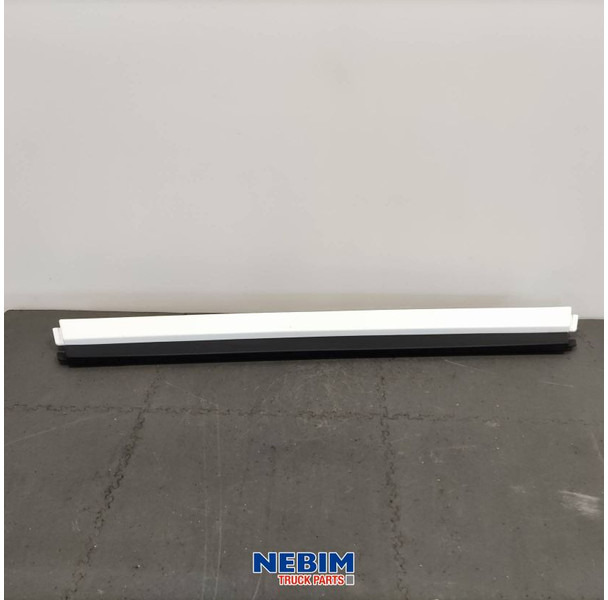 Volvo Volvo - 84173254 - Bumperspoiler midden - Spare parts for Truck: picture 1 Volvo Volvo - 84173254 - Bumperspoiler midden - Spare parts for Truck: picture 1
