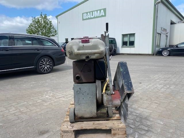 Lissmac FS-16 D/I (12005321) - Construction machinery: picture 3 Lissmac FS-16 D/I (12005321) - Construction machinery: picture 3