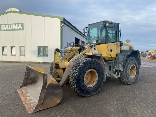 Komatsu WA 200-5 (12005680) - Wheel loader: picture 1 Komatsu WA 200-5 (12005680) - Wheel loader: picture 1
