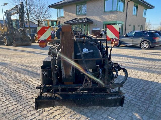 Weiro TM 800 - Asphalt distributor: picture 4 Weiro TM 800 - Asphalt distributor: picture 4