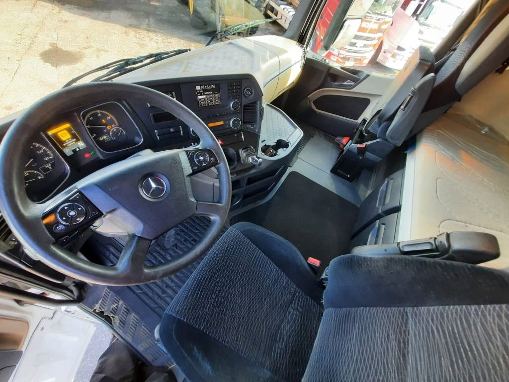 Leasing of Mercedes-Benz Actros 1842  Mercedes-Benz Actros 1842: picture 6