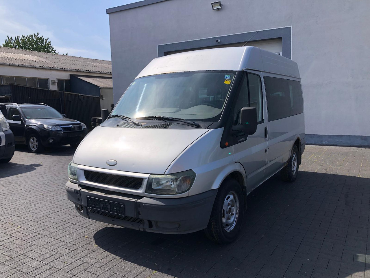 Ford Transit 2.4 TDi, Heckantrieb, 8-Sitzer, Klima - Passenger van: picture 1 Ford Transit 2.4 TDi, Heckantrieb, 8-Sitzer, Klima - Passenger van: picture 1