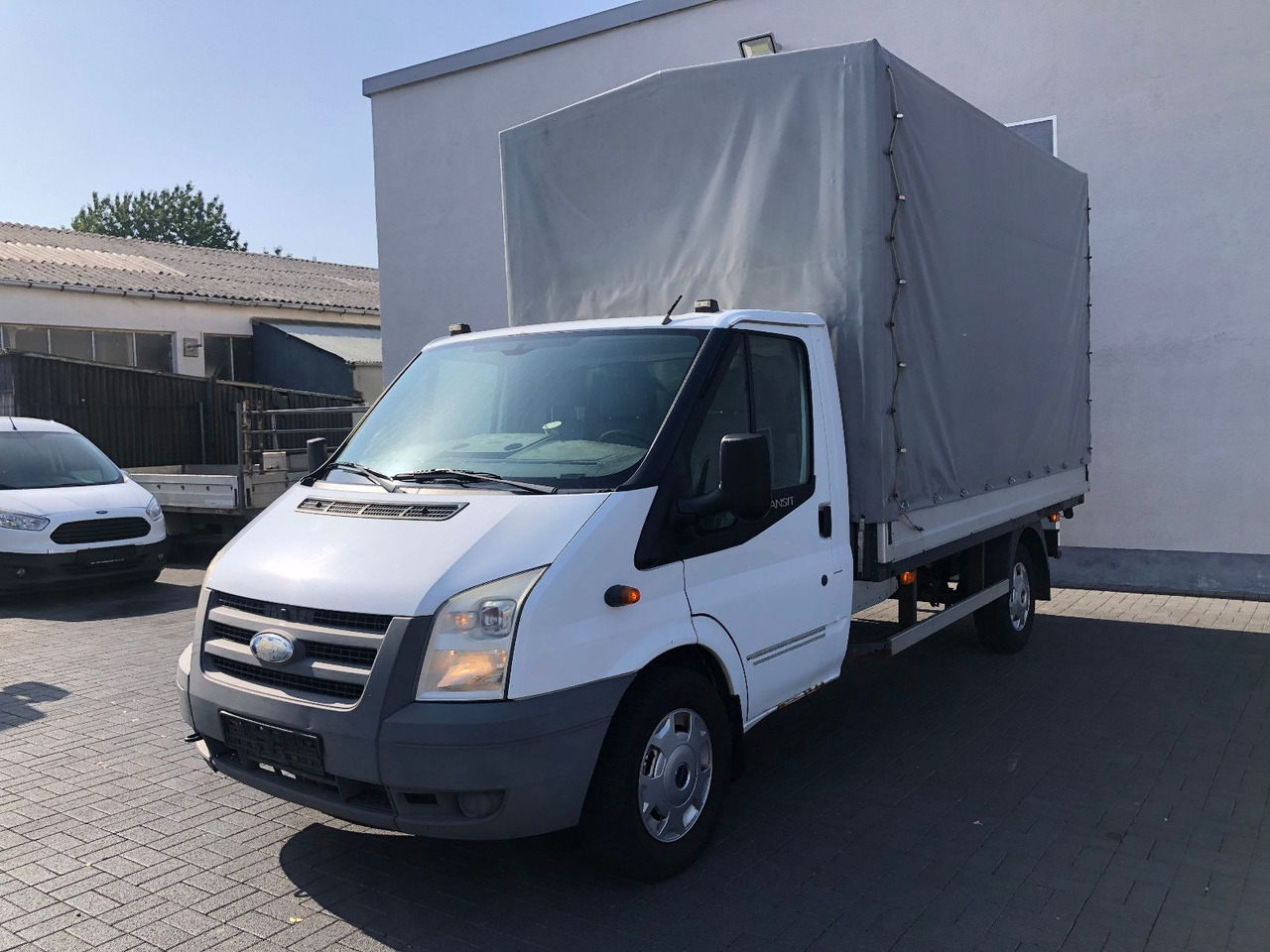 Ford Transit FT 350 L Einzelkabine - Curtain side van: picture 3 Ford Transit FT 350 L Einzelkabine - Curtain side van: picture 3