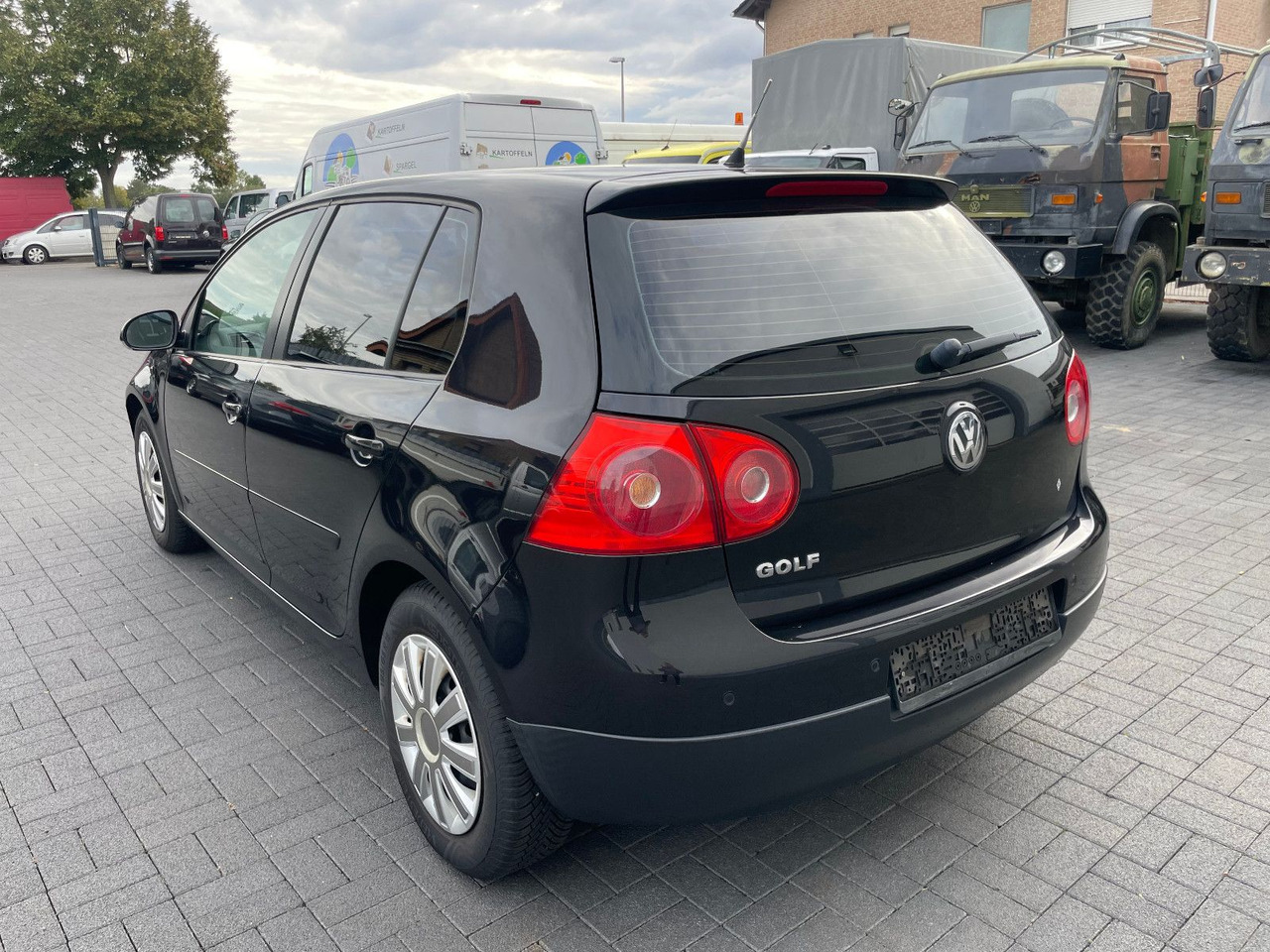 Volkswagen Golf V Lim. Tour 1.4i - Sedan: picture 4 Volkswagen Golf V Lim. Tour 1.4i - Sedan: picture 4