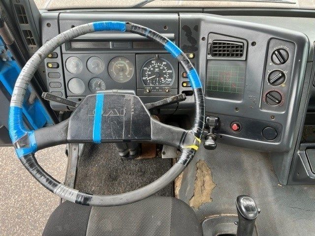 Tipper DAF 65.210 ATI 4x2 FULL STEEL KIPPER (EURO 2 / MANUAL GEARBOX / FULL STEEL SUSPENSION / P.T.O.): picture 7