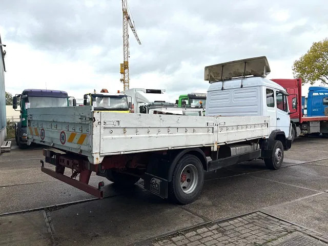 Mercedes-Benz 1117 K 6-CILINDER SLEEPERCAB (8 WHEEL NUTS / FULL STEEL SUSPENSION / MANUAL GEARBOX) - Dropside/ Flatbed truck: picture 3 Mercedes-Benz 1117 K 6-CILINDER SLEEPERCAB (8 WHEEL NUTS / FULL STEEL SUSPENSION / MANUAL GEARBOX) - Dropside/ Flatbed truck: picture 3