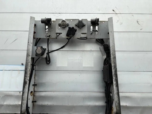 Closed box semi-trailer Schmitz Cargobull SKO 24 DOUBLE STOCK CLOSED BOX (BPW-AXLES / DRUM BRAKS / ABS-EBS BRAKES): picture 9