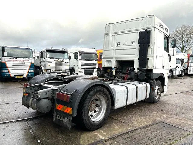 DAF 95.430 XF SPACECAB (EURO 3 / ZF16 MANUAL GEARBOX / ZF-INTARDER / AIRCONDITIONING) - Tractor unit: picture 3 DAF 95.430 XF SPACECAB (EURO 3 / ZF16 MANUAL GEARBOX / ZF-INTARDER / AIRCONDITIONING) - Tractor unit: picture 3