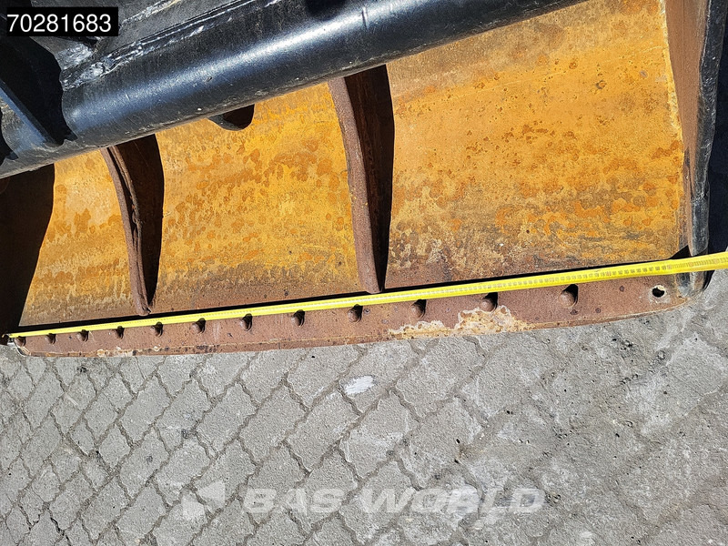 Crawler excavator Caterpillar 325 F L 3 BUCKETS: picture 19