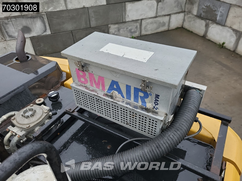 Wheel excavator Caterpillar M318 F Oilquick: picture 19