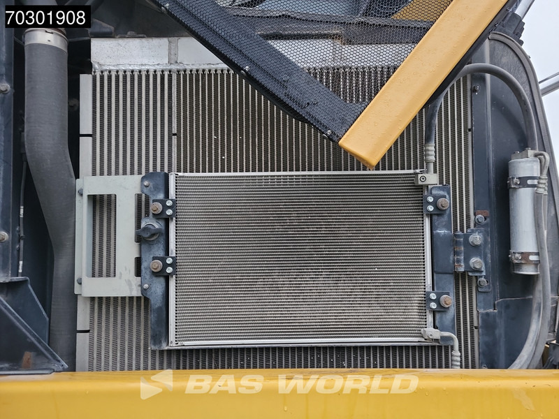 Wheel excavator Caterpillar M318 F Oilquick: picture 20