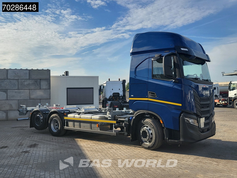 Iveco S-Way 500 6X2 NEW! BDF Lift+steering Axle Automatic Standklima Navi ACC Euro 6 - Container transporter/ Swap body truck: picture 3 Iveco S-Way 500 6X2 NEW! BDF Lift+steering Axle Automatic Standklima Navi ACC Euro 6 - Container transporter/ Swap body truck: picture 3