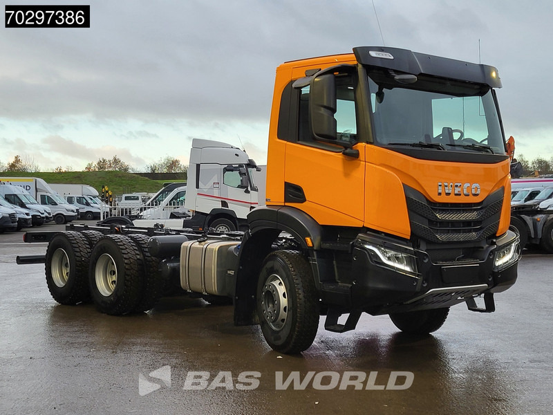 Iveco X-Way 420 6X4 NEW! OFF Chassis steelsuspension Automatic Euro 6 - Cab chassis truck: picture 3 Iveco X-Way 420 6X4 NEW! OFF Chassis steelsuspension Automatic Euro 6 - Cab chassis truck: picture 3