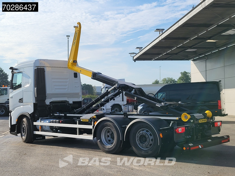 Iveco X-Way 580 6X2 Palfinger PHT20SLD5 Hooklift Lift+steering Axle Automatic Navi ACC LED Euro 6 - Hook lift truck: picture 2 Iveco X-Way 580 6X2 Palfinger PHT20SLD5 Hooklift Lift+steering Axle Automatic Navi ACC LED Euro 6 - Hook lift truck: picture 2