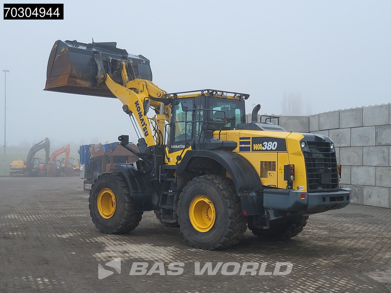 Komatsu WA380 -8E0 QUICK COUPLER - Wheel loader: picture 5 Komatsu WA380 -8E0 QUICK COUPLER - Wheel loader: picture 5