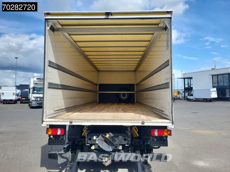 Box truck MAN TGM 26.320 6X2 2000kg Ladebordwand Automatic Lift+steering axle Navi Euro 6: picture 8