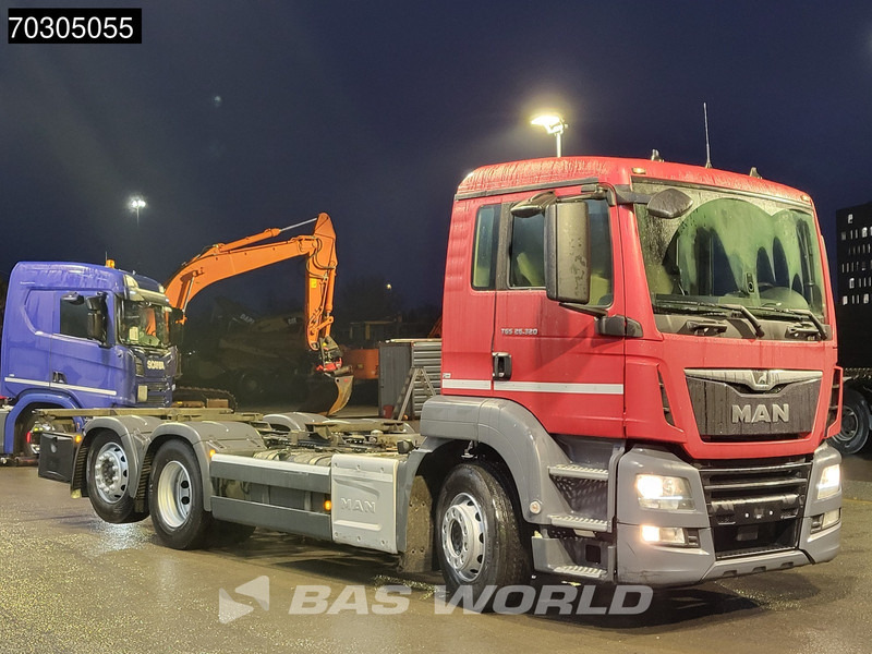 MAN TGS 26.320 TGS 6X2 BDF Lift+Steering axle ADR Automatic Euro 6 - Container transporter/ Swap body truck: picture 3 MAN TGS 26.320 TGS 6X2 BDF Lift+Steering axle ADR Automatic Euro 6 - Container transporter/ Swap body truck: picture 3