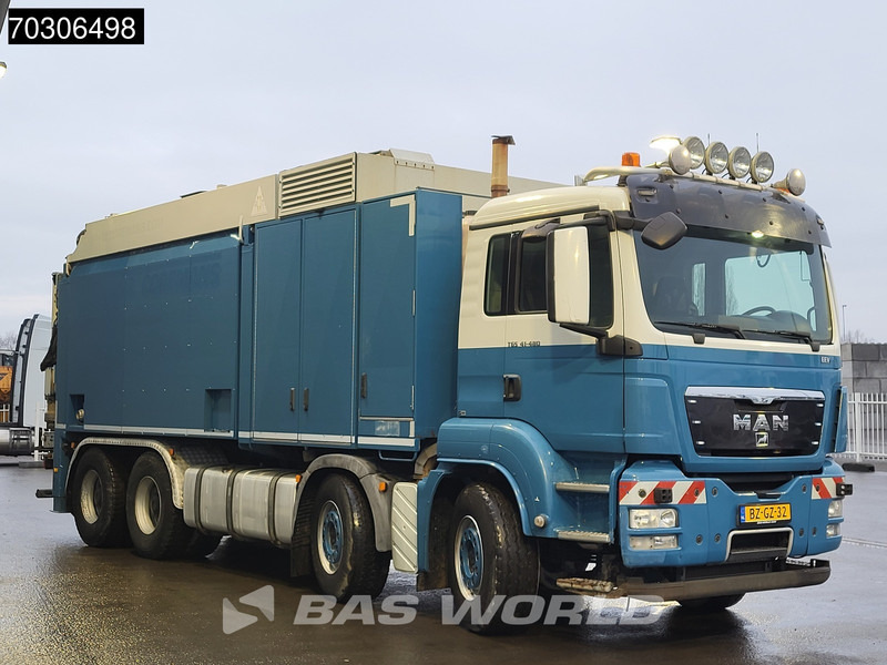 MAN TGS 41.480 TGS 8X4 RSP 2-turbinate suction unit excavator Hydraulic arm Remote control Euro 5 - Vacuum truck: picture 3 MAN TGS 41.480 TGS 8X4 RSP 2-turbinate suction unit excavator Hydraulic arm Remote control Euro 5 - Vacuum truck: picture 3