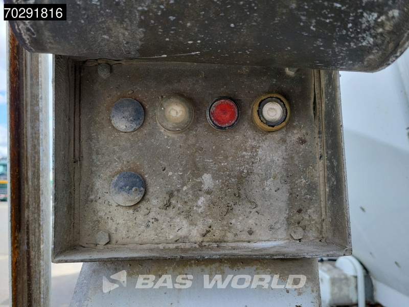 Concrete mixer truck Mercedes-Benz Actros 3236 8X4 9M3 Stetter Mixer Big-Axle 3-Pedals Steelsuspension Euro 3: picture 14 Concrete mixer truck Mercedes-Benz Actros 3236 8X4 9M3 Stetter Mixer Big-Axle 3-Pedals Steelsuspension Euro 3: picture 14