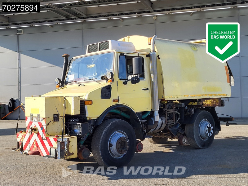 Mercedes-Benz Unimog 1650 4X4 Assaloni Vaccuum truck 4x4 Railway Manual Euro 2 - Vacuum truck: picture 1 Mercedes-Benz Unimog 1650 4X4 Assaloni Vaccuum truck 4x4 Railway Manual Euro 2 - Vacuum truck: picture 1