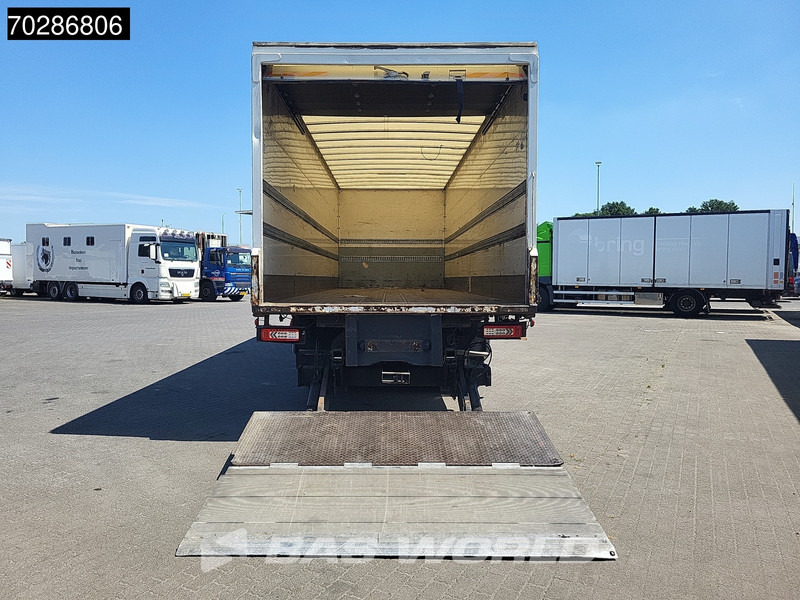 Renault T 380 T 6X2 Ladebordwand Liftachse Hartholz-Boden Euro 6 - Box truck: picture 5 Renault T 380 T 6X2 Ladebordwand Liftachse Hartholz-Boden Euro 6 - Box truck: picture 5