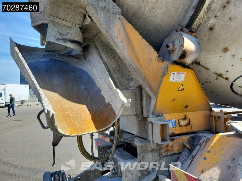 Concrete mixer truck Scania P410 8X4 9m3 Liebherr mixer 3-Pedals Steering axle Big-Axle Euro 6: picture 16