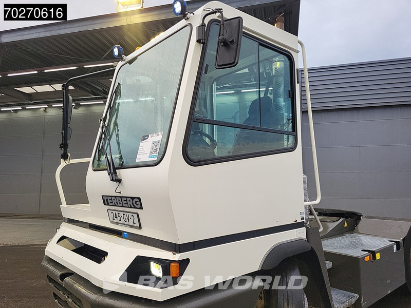 Terberg YT182 4X2 - Terminal tractor: picture 2 Terberg YT182 4X2 - Terminal tractor: picture 2