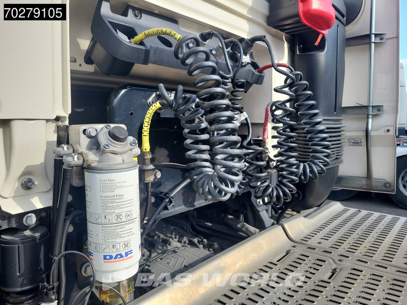 DAF XF 450 4X2 NL-Truck 2x Tanks Standklima - Tractor unit: picture 3 DAF XF 450 4X2 NL-Truck 2x Tanks Standklima - Tractor unit: picture 3