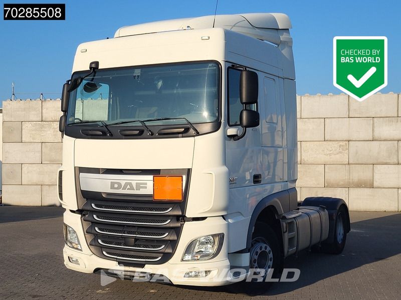 DAF XF 460 4X2 - Tractor unit: picture 1 DAF XF 460 4X2 - Tractor unit: picture 1