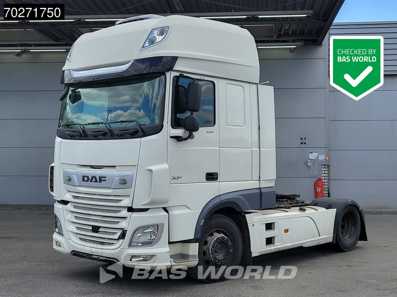 DAF XF 530 4X2 BROKEN ENGINE! Retarder Standklima ACC Euro 6 - Tractor unit: picture 1 DAF XF 530 4X2 BROKEN ENGINE! Retarder Standklima ACC Euro 6 - Tractor unit: picture 1