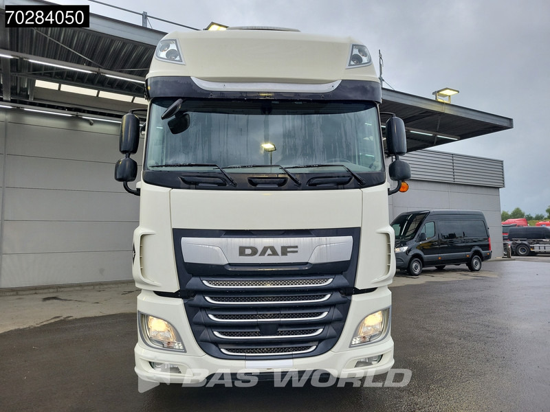 Tractor unit DAF XF 530 4X2 SSC Retarder 2x Tanks Standklima ACC Euro 6: picture 6