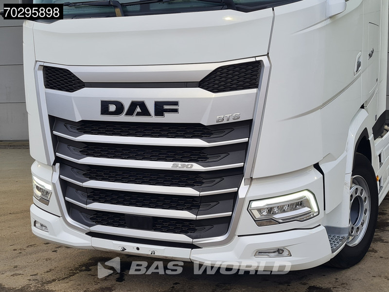 Tractor unit DAF XG+ 530 4X2 Retarder 2xTanks Standklima: picture 11