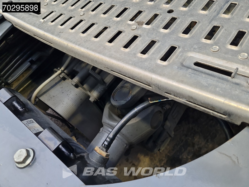 Tractor unit DAF XG+ 530 4X2 Retarder 2xTanks Standklima: picture 15