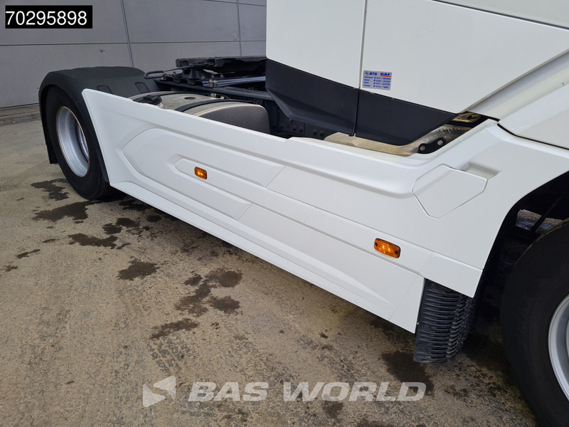 Tractor unit DAF XG+ 530 4X2 Retarder 2xTanks Standklima: picture 17