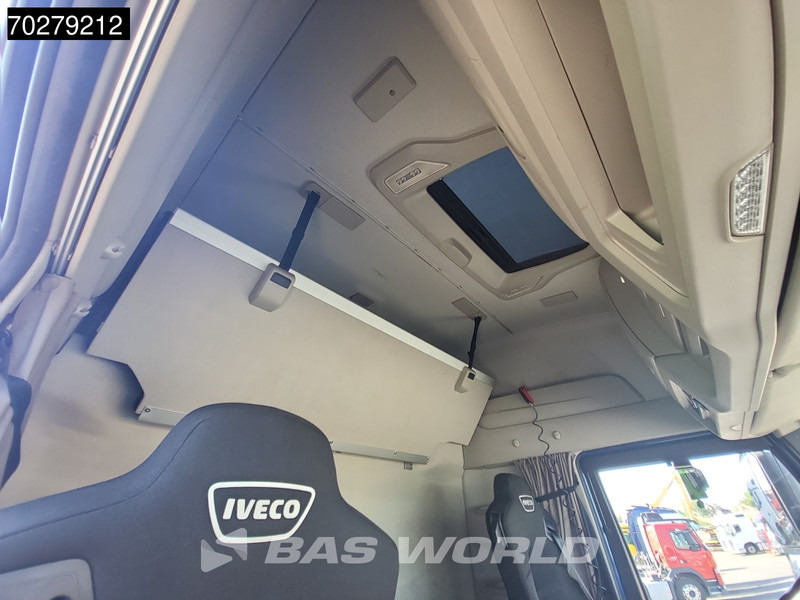 Tractor unit Iveco S-Way 460 4X2 Mega 2x LNG Tanks Retarder ACC Euro 6: picture 20