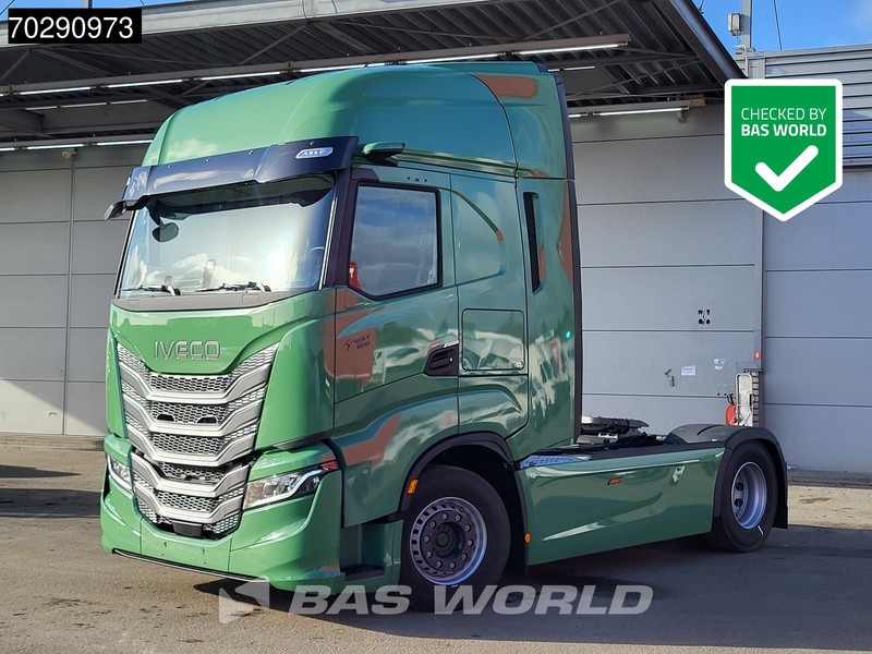 Iveco S-Way 500 S-Way 4X2 NEW! Retarder 2xTanks ACC Standklima LED Euro 6 - Tractor unit: picture 1 Iveco S-Way 500 S-Way 4X2 NEW! Retarder 2xTanks ACC Standklima LED Euro 6 - Tractor unit: picture 1