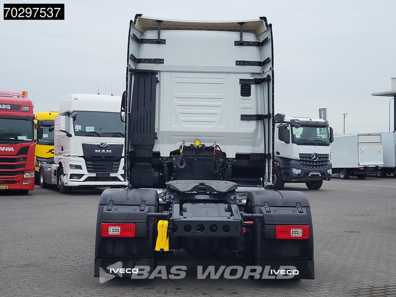 Iveco S-Way 580 4X2 NEW! 2x Tanks Standklima Navi ACC LED Euro 6 - Tractor unit: picture 3 Iveco S-Way 580 4X2 NEW! 2x Tanks Standklima Navi ACC LED Euro 6 - Tractor unit: picture 3