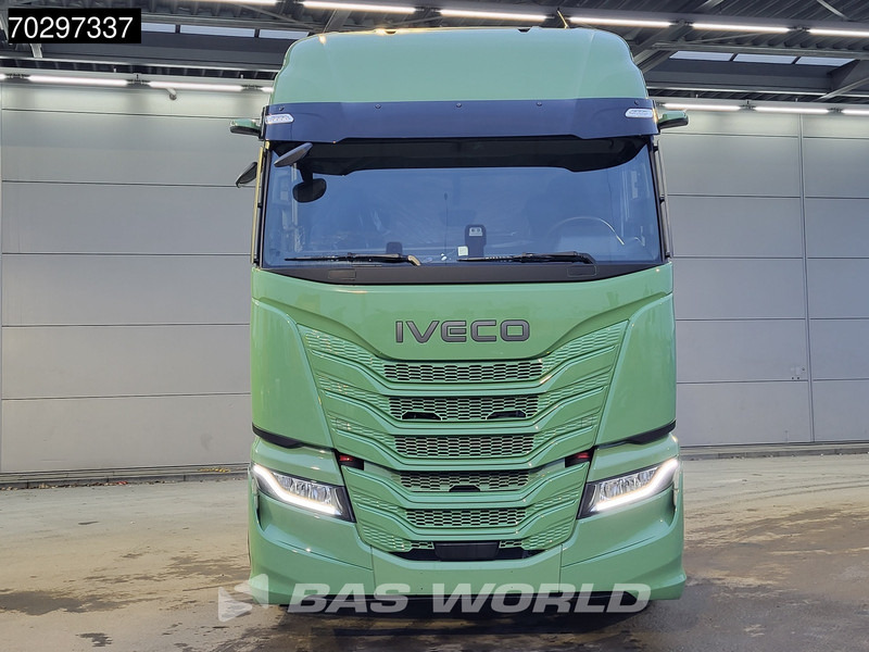 New Tractor unit Iveco S-Way 580 4X2 NEW! LED Standklima ACC Navi Euro 6: picture 6