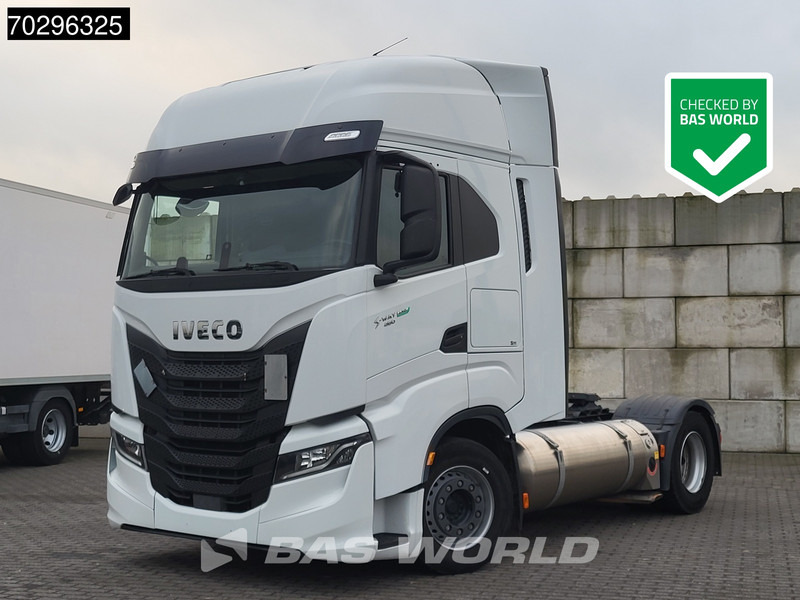 Iveco S-Way S-Way 4X2 LNG Retarder 2X Tanks - Tractor unit: picture 2 Iveco S-Way S-Way 4X2 LNG Retarder 2X Tanks - Tractor unit: picture 2