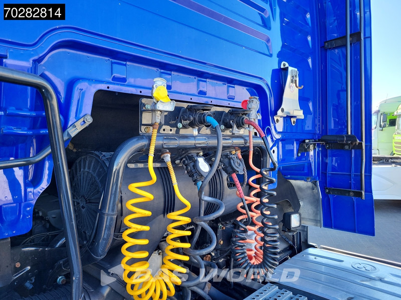 Tractor unit MAN TGX 18.460 4X2 XLX Mega Retarder 2x Tanks Standklima: picture 11