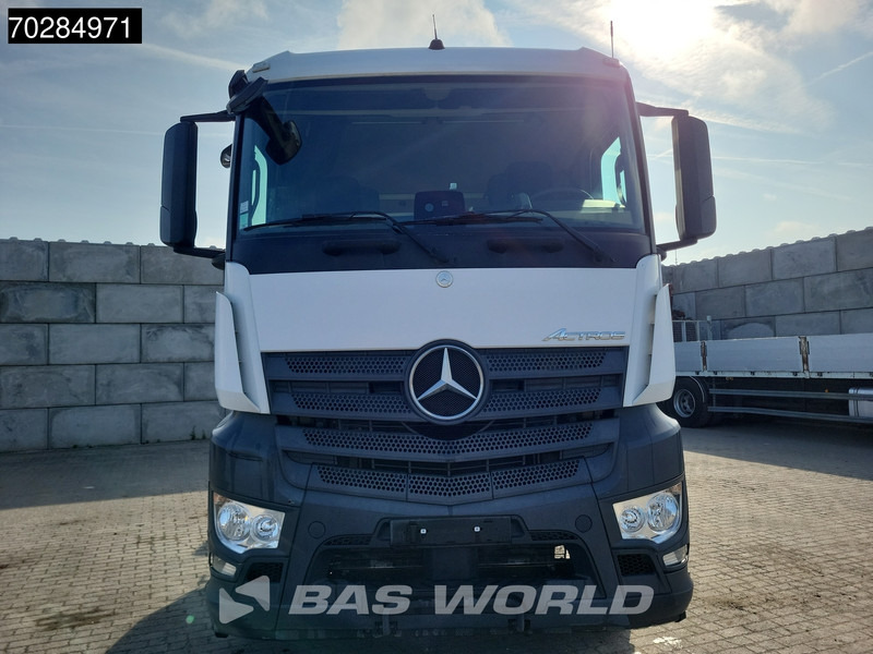 Mercedes-Benz Actros 1845 4X2 ClassisSpace PTO Retarder - Tractor unit: picture 5 Mercedes-Benz Actros 1845 4X2 ClassisSpace PTO Retarder - Tractor unit: picture 5