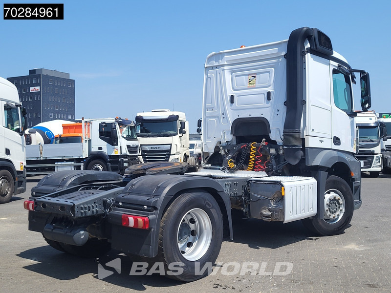 Mercedes-Benz Actros 1845 4X2 ClassisSpace PTO Retarder - Tractor unit: picture 5 Mercedes-Benz Actros 1845 4X2 ClassisSpace PTO Retarder - Tractor unit: picture 5