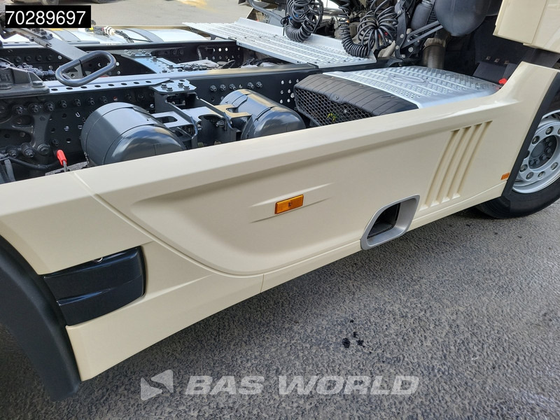 Tractor unit Mercedes-Benz Actros 1848 4X2 BigSpace Retarder Standklima PPC Navi ACC LED: picture 13