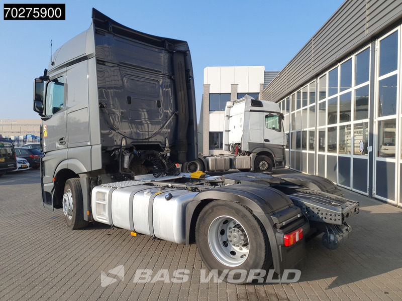 Mercedes-Benz Actros 1851 4X2 BigSpace 2x Tanks - Tractor unit: picture 2 Mercedes-Benz Actros 1851 4X2 BigSpace 2x Tanks - Tractor unit: picture 2