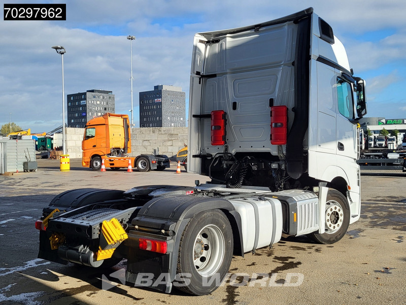 Mercedes-Benz Actros 1851 Actros 4X2 GigaSpace ADR 2xTanks Xenon Euro 6 - Tractor unit: picture 5 Mercedes-Benz Actros 1851 Actros 4X2 GigaSpace ADR 2xTanks Xenon Euro 6 - Tractor unit: picture 5