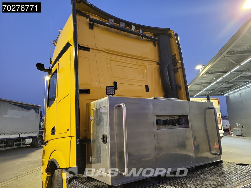Mercedes-Benz Actros 3353 Actros 6X4 Big-Axle Mirror cam 2X Tanks Navi Xenon - Tractor unit: picture 3 Mercedes-Benz Actros 3353 Actros 6X4 Big-Axle Mirror cam 2X Tanks Navi Xenon - Tractor unit: picture 3