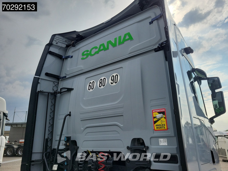 Scania R450 R 4X2 Retarder 2x Tanks ACC Standklima Navi Euro 6 - Tractor unit: picture 5 Scania R450 R 4X2 Retarder 2x Tanks ACC Standklima Navi Euro 6 - Tractor unit: picture 5